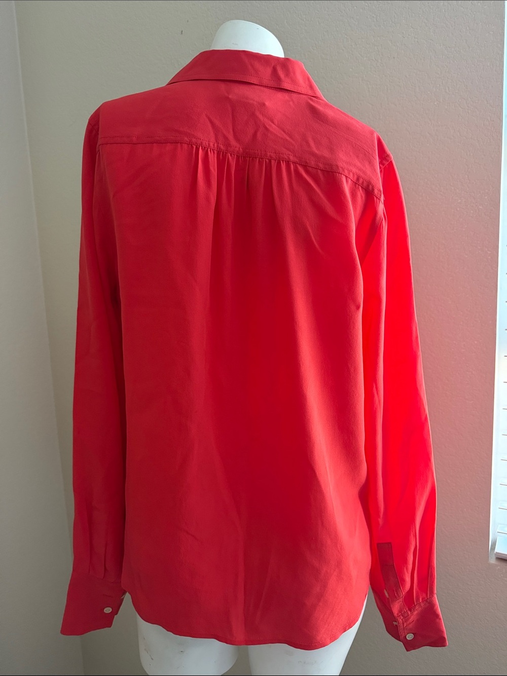 J CREW | 100% Silk Orange Blouse - SZ 6 - Picture 3 of 4